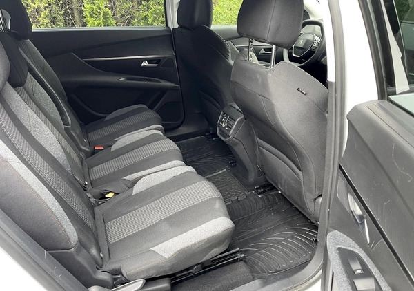 Peugeot 5008 cena 59900 przebieg: 217450, rok produkcji 2018 z Biała małe 667